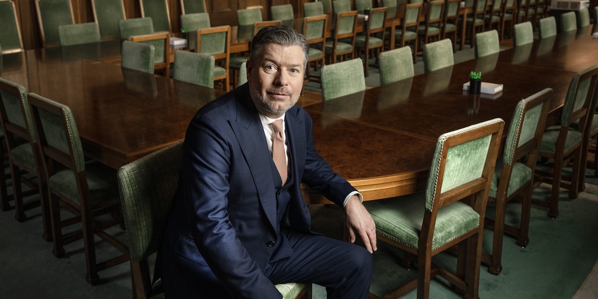 SEB om kritiken: “Krävs folkbildning om bankerna”