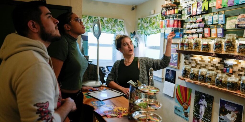 Allt fler vill släppa cannabis fri i USA