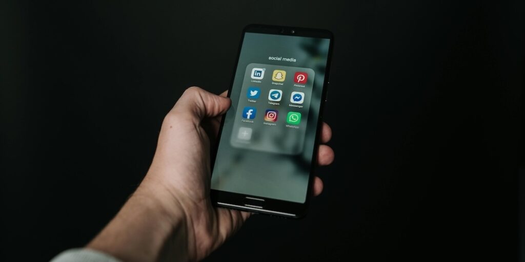 Sociala medier är till stor del boven i dramat till den utbredda läskrisen.