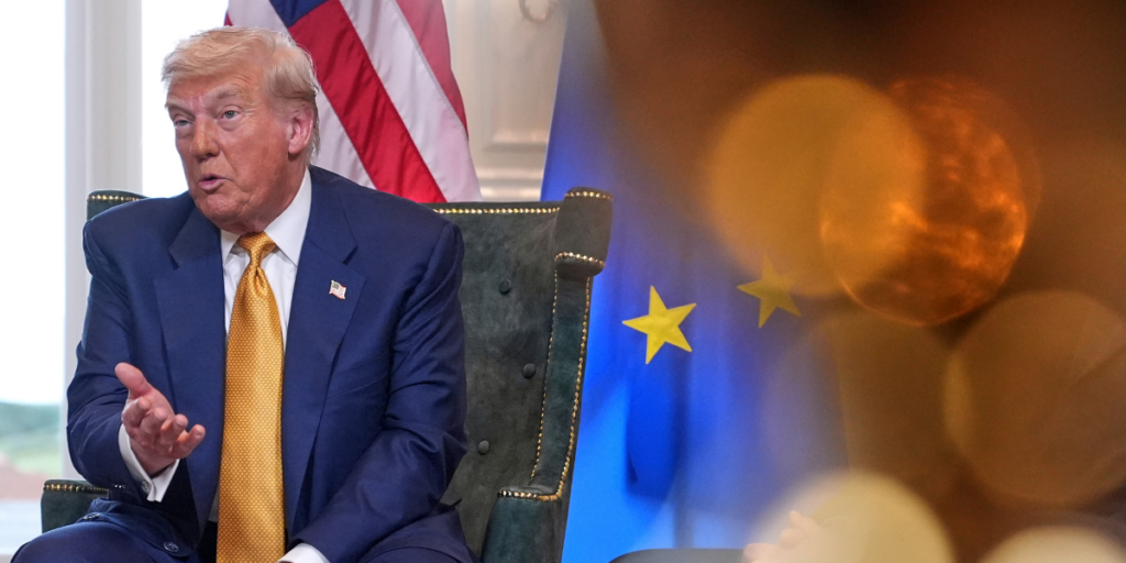Trumps tullar är oklara då han förändrar dem. Men vi kan hoppas på denna låga nivå. (Foto: Jacquelyn Martin/AP/TT)