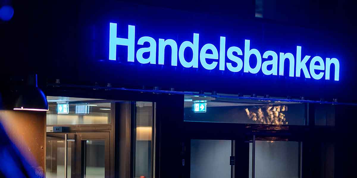 Handelsbankens aktie störtdyker på rapporten