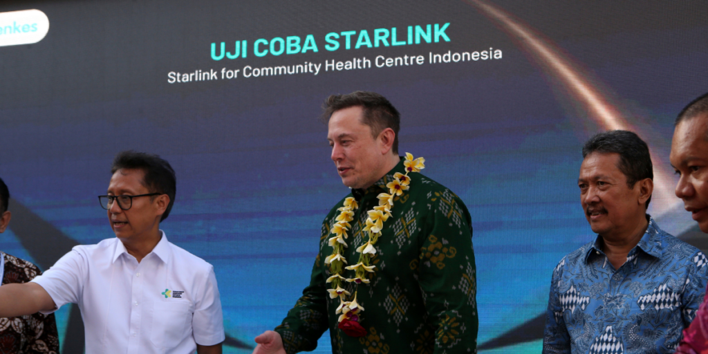 Elon Musk på Bali (Foto: Firdia Lisnawati/AP/TT)