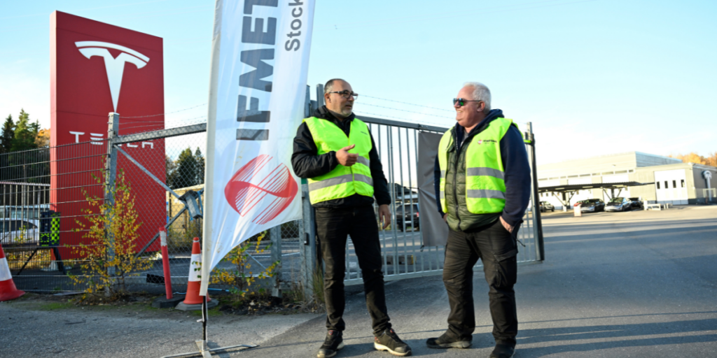 Cirka 700 dagar har de stått där nu. (Foto: Fredrik Sandberg/TT)