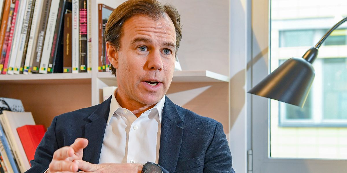 Familjen Persson gör ny aktieräd i H&M