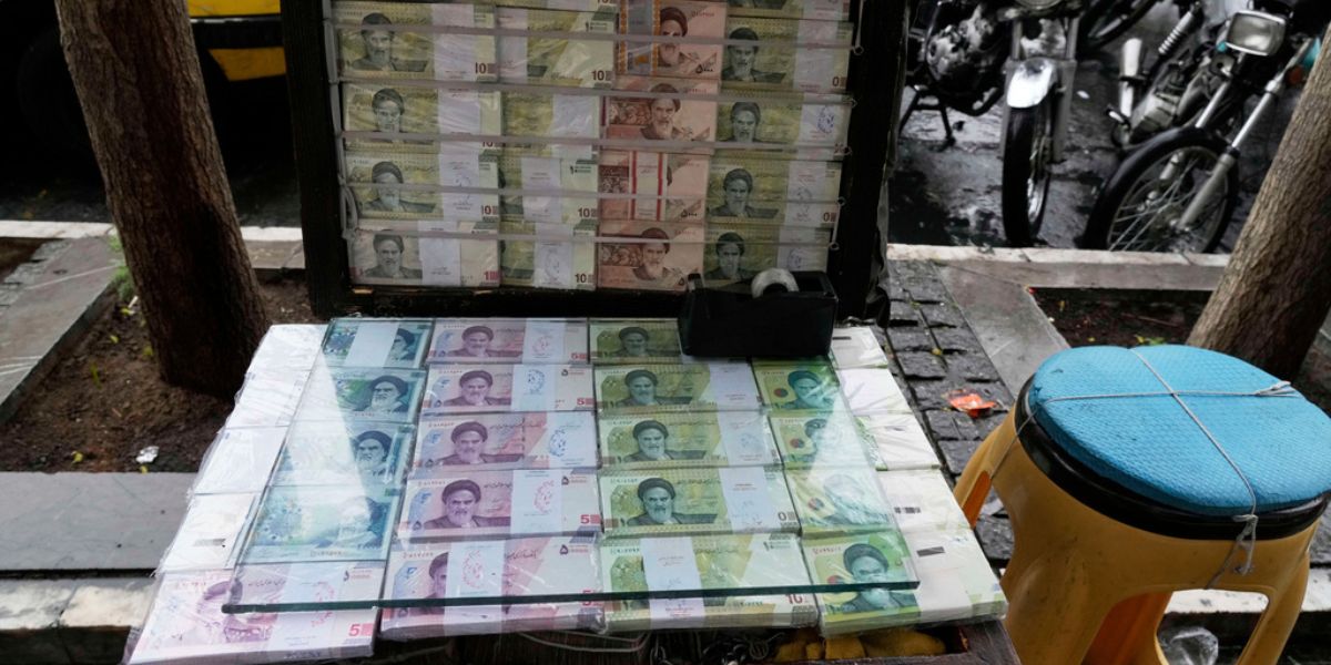 Iran vill stryka nollor från valutan