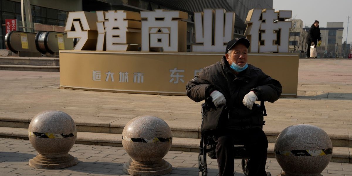 Fastighetsjätten slängs ut från börsen