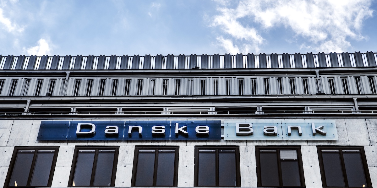 Storbanken rensar ut fossila investeringar