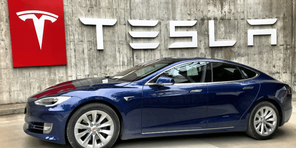 Tesla toppar listan lite väl ofta kan man tycka. (Foto: Tesla-fans-schweiz på unsplash)