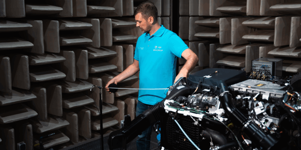 Vätgasdrivet 2028. Här på Hydrogen Competence Center Steyr (Foto: BMW)