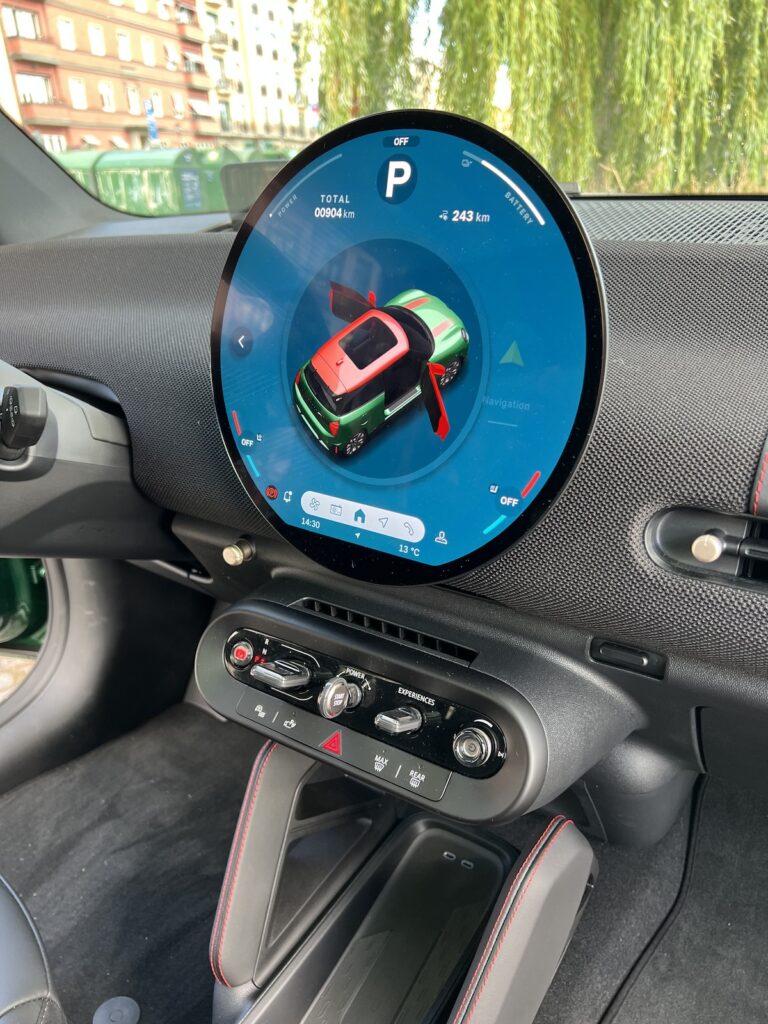 Mini cooper JCW Infotainment