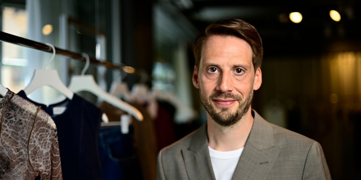 H&M-skräll skickar upp aktien i topp på börsen