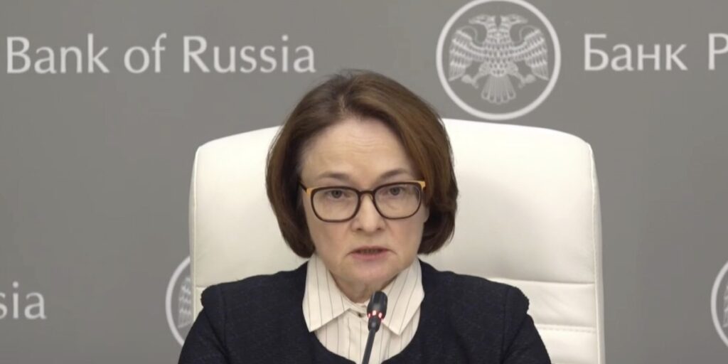 Centralbankschefen Elvira Nabiullina beskriver utvecklingen som en "avkylning" snarare än recession.