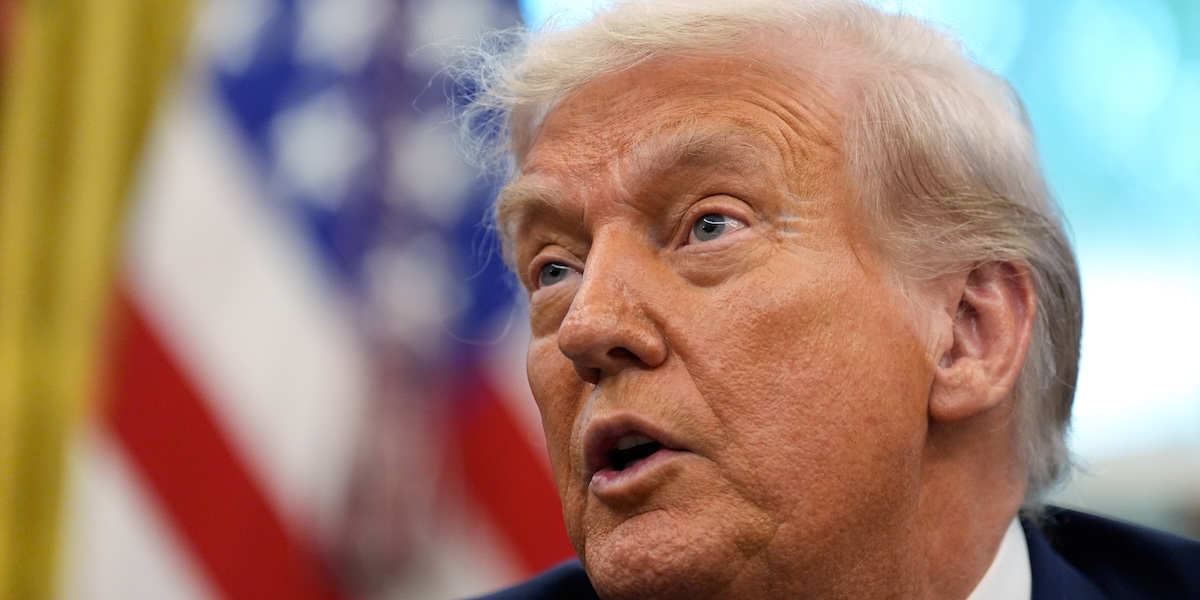 Finlandssvenske banktoppen hyllar Trump