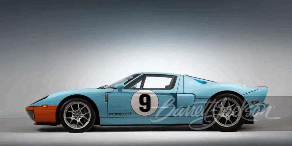 2006 Ford GT Heritage Edition is Production No. 3. En unik bil som kommer göra sig bra i någons samling. (Foto: Barett-Jackson)