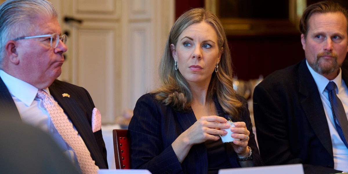 Går emot regeringen: Vill ha bort gränskontroller