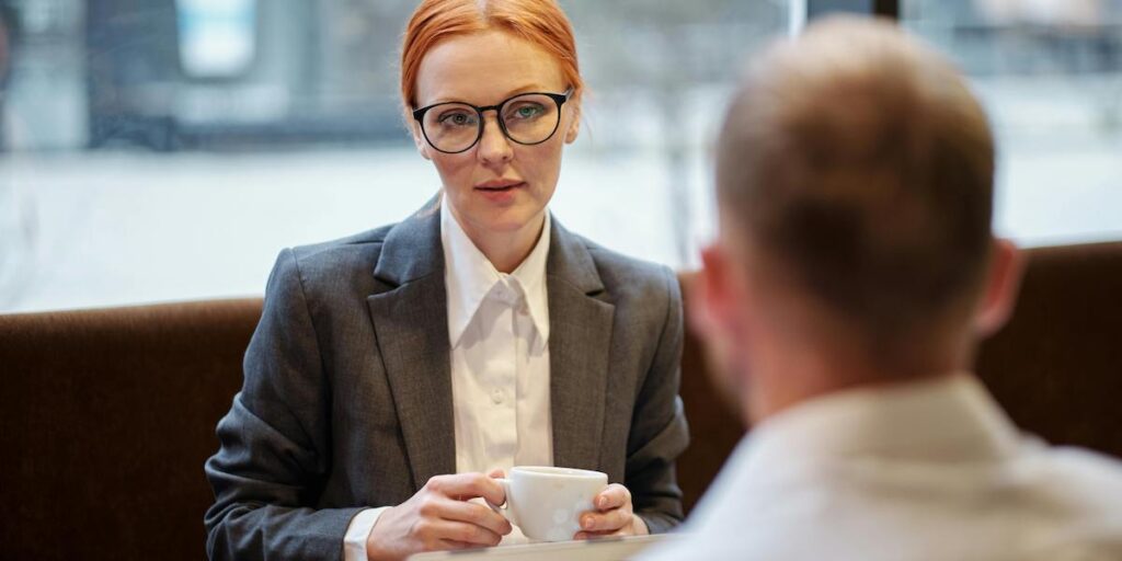 Mod att ta kontakt själv slår högre än en perfekt meritlista. (Foto: Pexels)