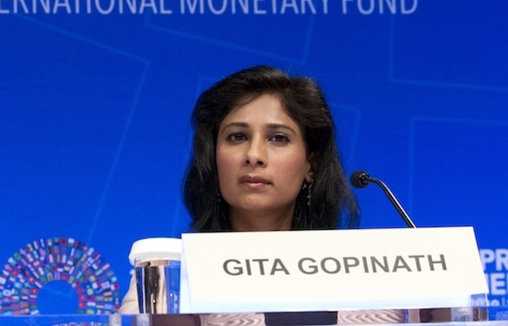 Gita Gopinath menar att världen är allt för beroende av amerikanska aktier.