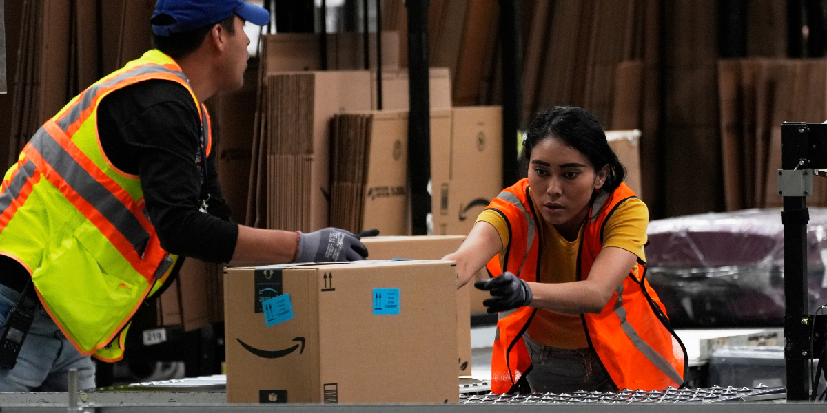 Techjätten planerar att säga upp 30 000 personer