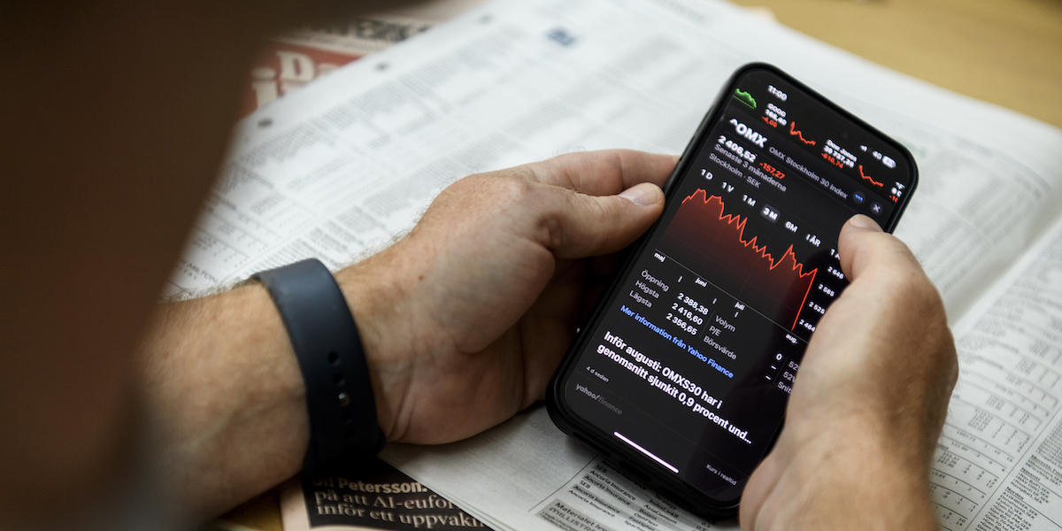 Ekonomen varnar: Det här ska du inte göra med ditt sparande