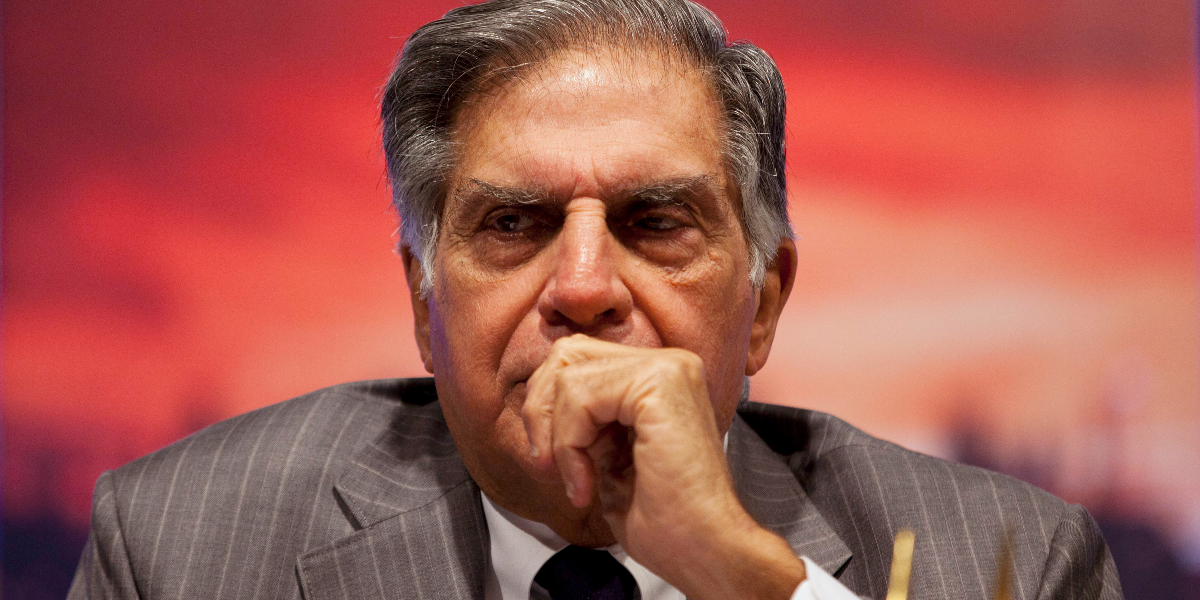 Familjeimperiet skakas av maktstrid efter ledarens död