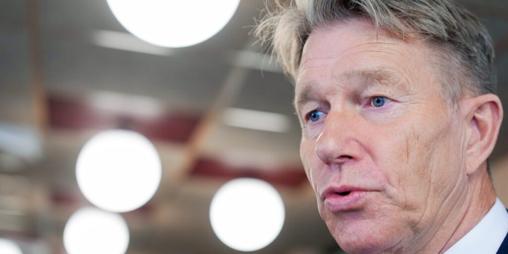 Energiministern Terje Aasland betonar att Norge ska vara en långsiktig leverantör av olja och gas till Europa.