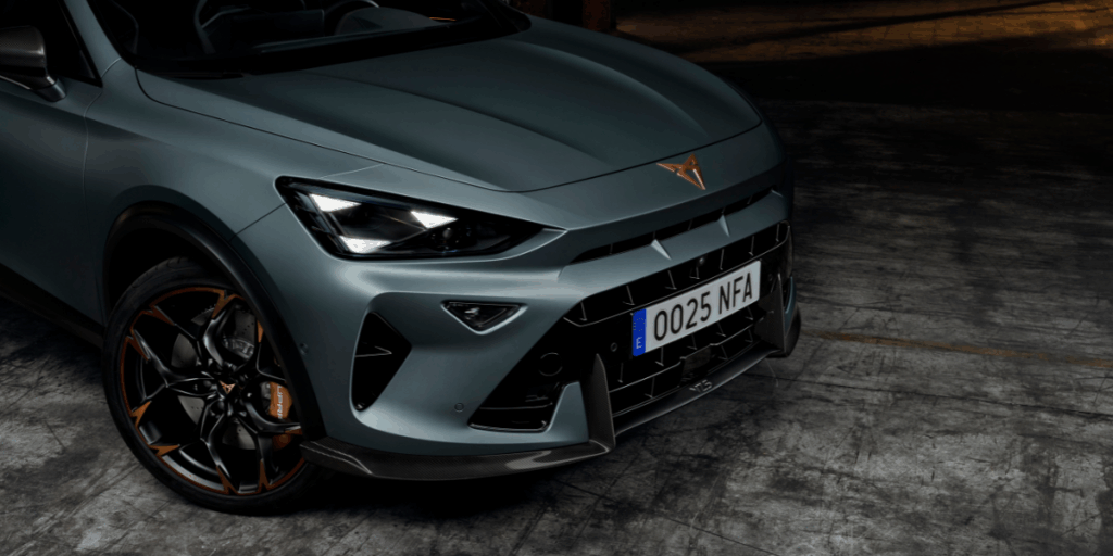 Och här sticker nosen fram. (Foto: Cupra)