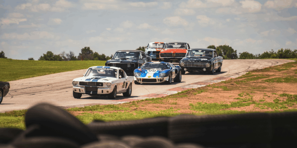 Ska vi kanske gå på EU:s linje om speciell registrering för veteranfordon? (Foto: Garret Shields on Unsplash)