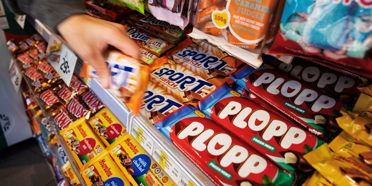 Rusning i godisaktien efter storbankens köpråd