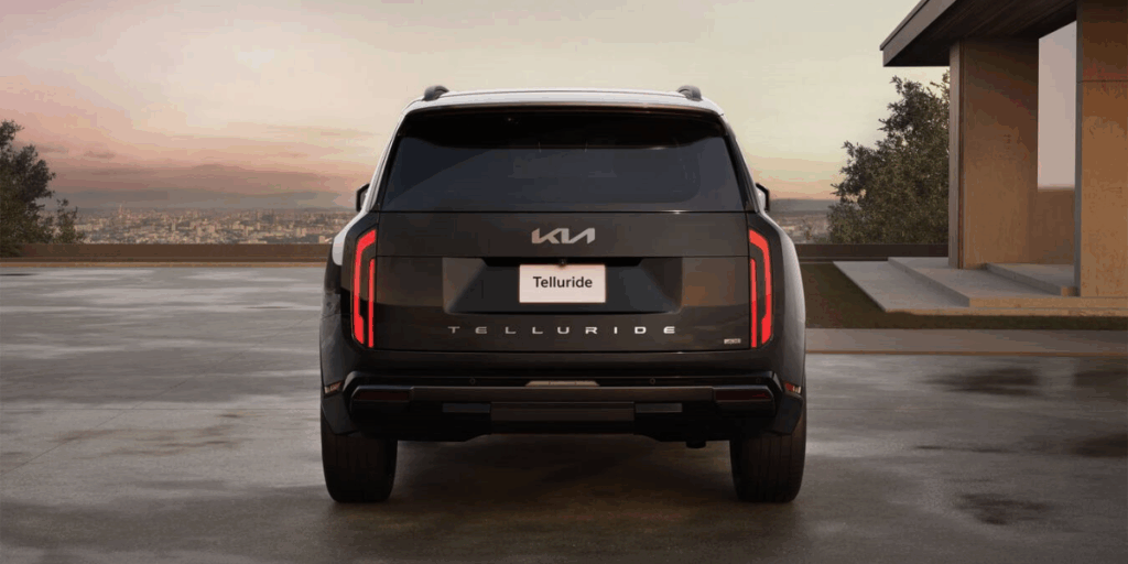 Kantig fram, kantig på sidan och så även kantig i bak. (Foto: Kia)