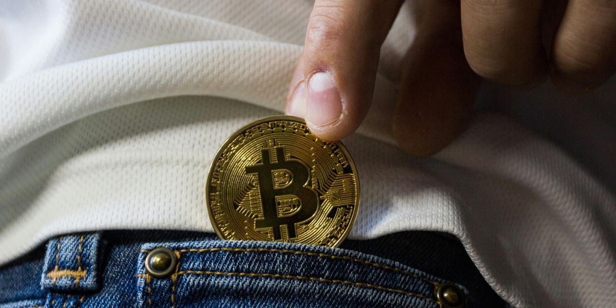 Flykt från tunga spelare skakar bitcoin