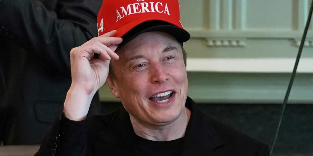 Elon Musk kan se fram emot en ny jättelön och att kalla sig själv dollarbiljonär.