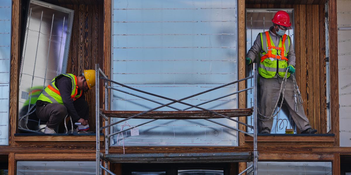 Kina överväger plan mot sin akuta fastighetskris