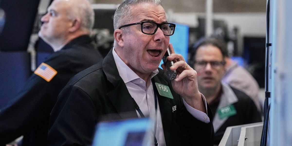 Marknadschock och mardröm för aktier – ”under press”