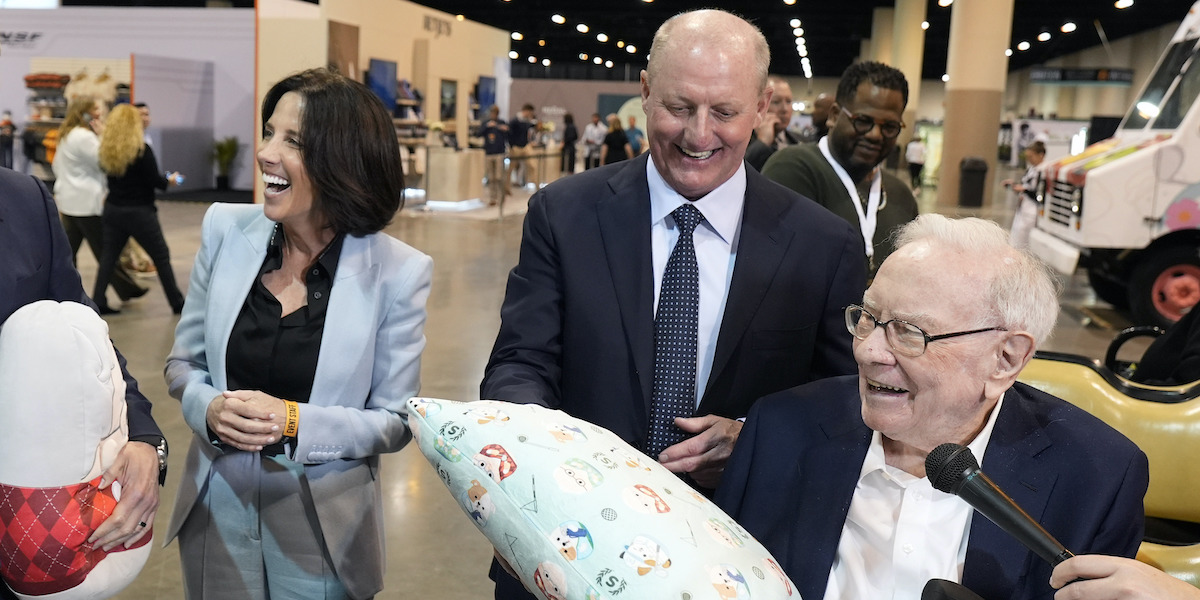 Buffett lämnar Berkshire – nu växer oron