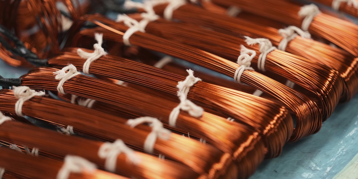 Dubbelsmäll för koppar – tappar greppet om rekordnivå