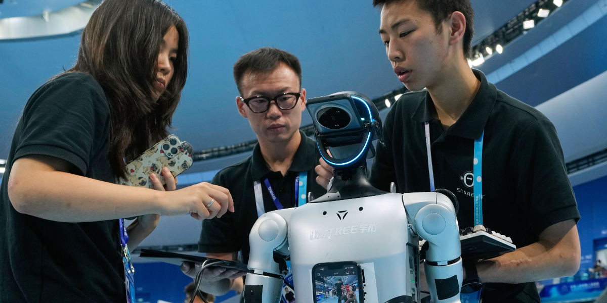 Kina sätter ner foten – varnar för ovanlig bubbla