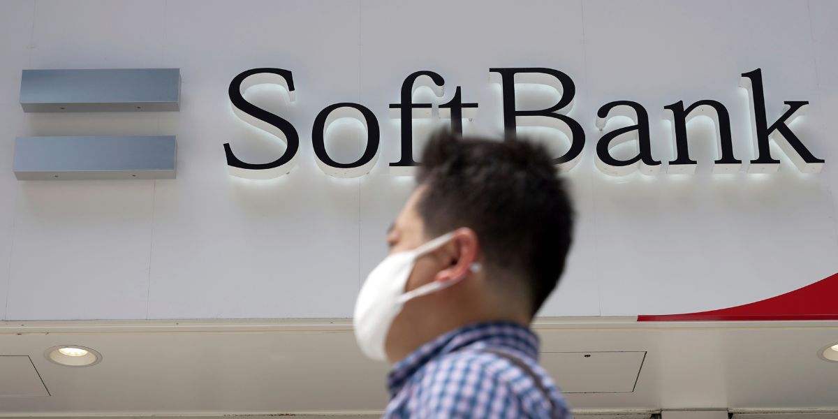 Proppen ur Softbank på börsen – rasar på AI-oro
