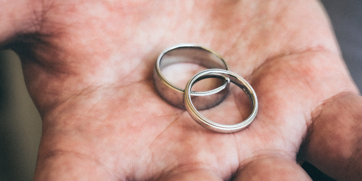 Rusar mer än guld och silver: Nära gamla rekord från 2008