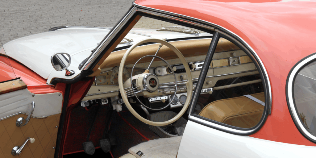 Insidan på denna Borgward Isabella Coupé. (Foto: Lothar Spurzem Creative Commons Attribution-Share Alike 2.0 de)