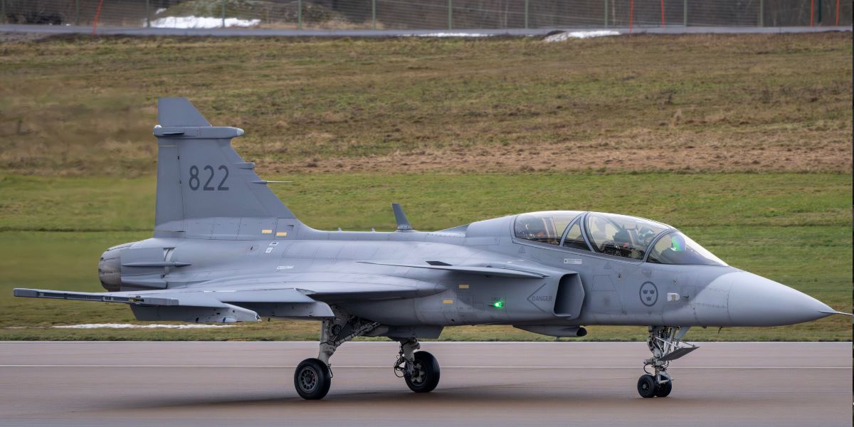 Gripen utklassat av F-35 – men spelet i Kanada lever