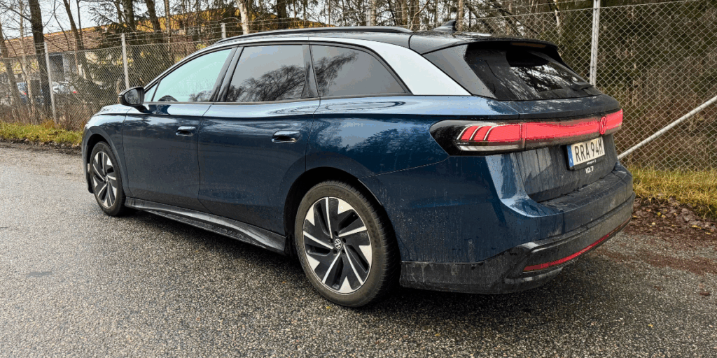 Vi är tveksamma till den där silvriga delen som sträcker sig över långsidan. Den drar ner betyget. (Foto: Åsa Wallenrud)