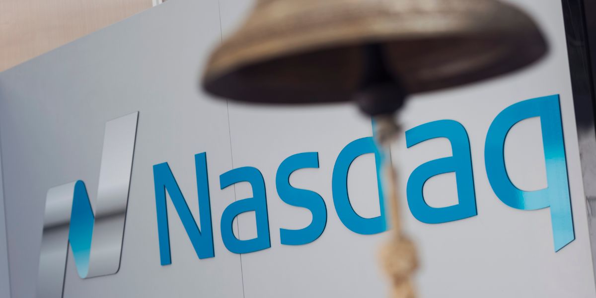 Max Mitteregger: Stökig börs stänger på plus