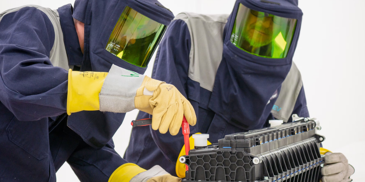 Rekordlåga elbilsbatteripriser 2026 – trots koboltschock