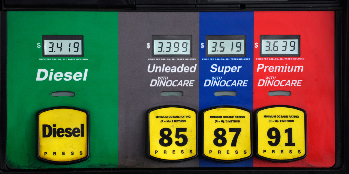 Olja pressas av överskott – kan fortsätta falla under 2026