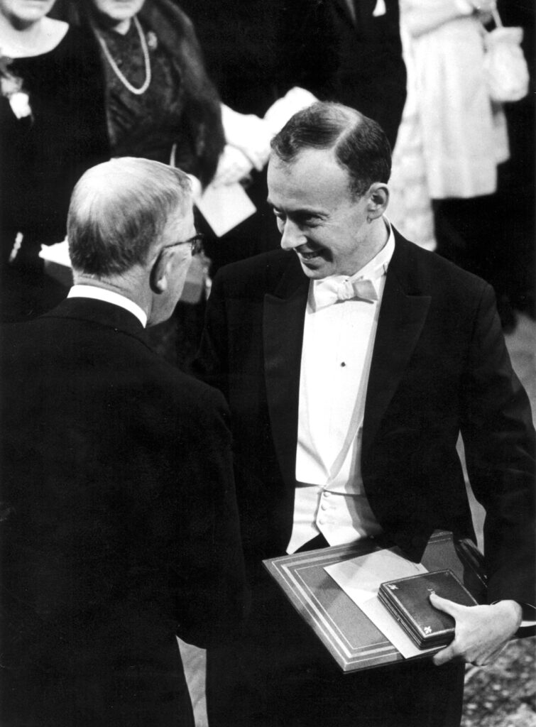 James Watson upptäckte DNA:s dubbelhelixstruktur 1953 och mottog Nobelpriset 1962 som ett resultat.