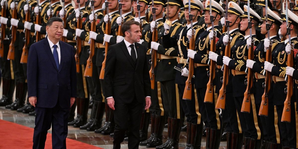 Macron varnar Xi och Kina: “Ohållbart”