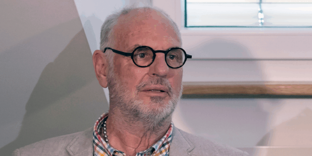 Philip Nitschke, aktivist och uppfinnare, står bakom flera tekniska lösningar för assisterad dödshjälp som väckt debatt världen över. (Foto: Georgios Befallas/AP/TT)