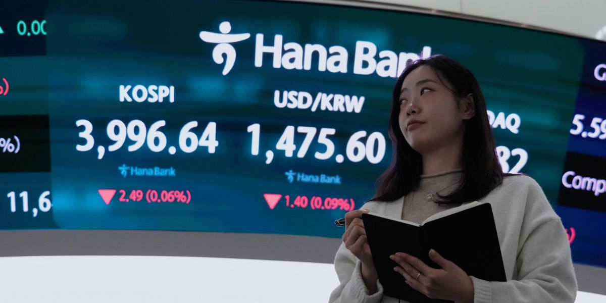 Orosmoln kring AI och räntor hotar Asiens börser