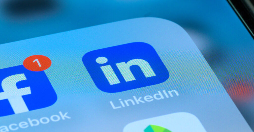 Appen Linkedin fotograferad på en Iphone.
